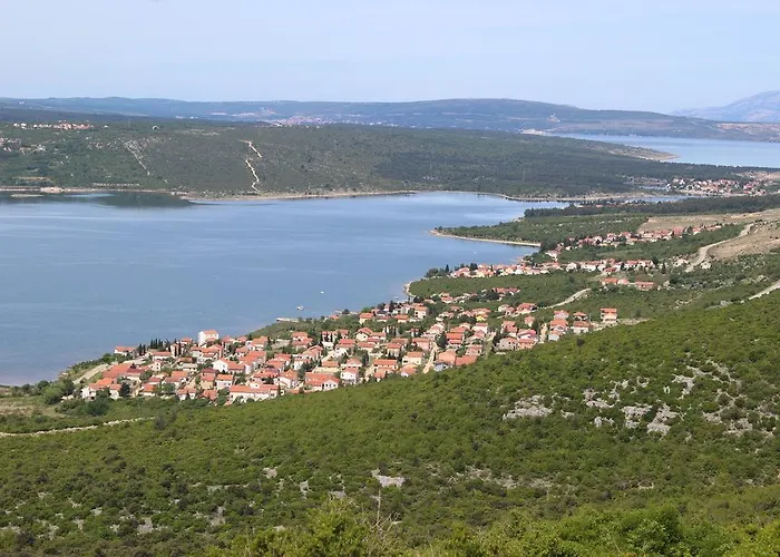 Bianca Karin Gornji Karin